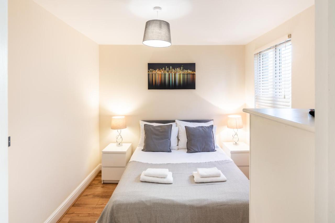 One Bedroom Flat In Bush Hill Park Enfield Kültér fotó