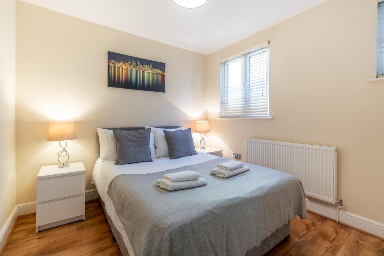 One Bedroom Flat In Bush Hill Park Enfield Kültér fotó