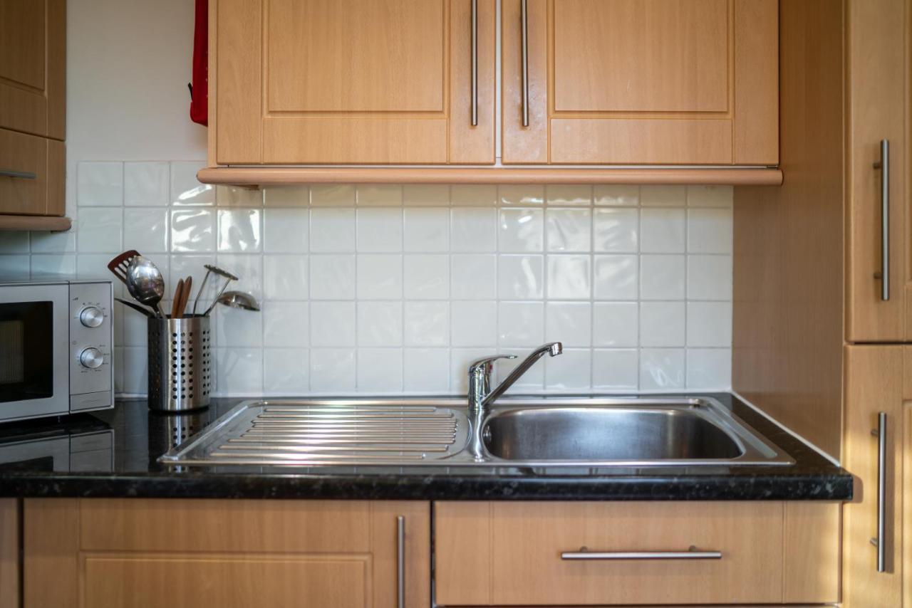 One Bedroom Flat In Bush Hill Park Enfield Kültér fotó